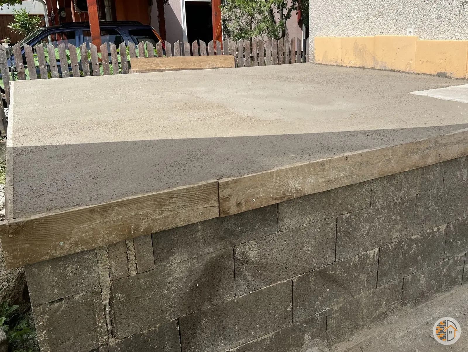 Terasz betonozás és felületcsiszolás – Profiépítőműhely referencia (2)